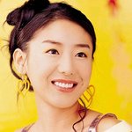 윤정희 <b>작년</b> 잡지사진..