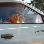 <b>옆</b> <b>차</b>에서 느껴지는 따뜻한 시선...