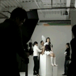 요정 날개 달고 있는 김연아! 교복 <b>cf</b> 촬영장에서~