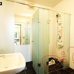 응? <b>샤워실</b>이??