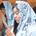 김연아 성당에서 세례 받는 모습! 세례명은 스텔라~
