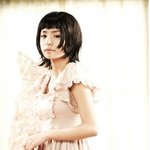 단발머리의 민효린! <b>발육</b>부진같은 미성숙한 모습;