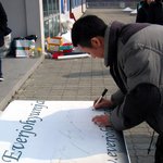 [직찍]<b>조현재</b> 촬영장 직찍, 얼굴 많이 탔네