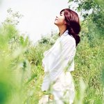 한효주, 초록의 <b>상큼</b>함이 묻어나는 새로운 모습!