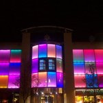 건물을 더욱 독특하게~ 예술적인 일루미<b>네이션</b>