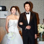 '설정 결혼식'한 김주혁-손예진, 손예진 빨간<b>발톱</b> 뭐야ㅋ