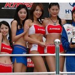 레이싱걸들의 굴욕?<b>레이서</b>가 더 예쁘다?!