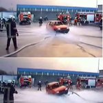 <b>소방</b> 호수 물줄기의 엄청난 위력..우와~