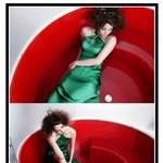 <b>사색</b>중인 한예슬 초록 드레스 돋보여~