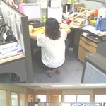 <b>열악</b>한 환경에서 근무하는 직원들!이런....불쌍ㅠㅠ