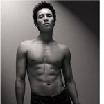 [원빈] <b>흑백</b> 화보, 쓰러지는 그의 상반신!