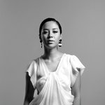 송지효 흑백화보, 진짜 럭셔리해