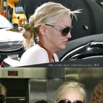 <b>샤론</b>스톤 최근 파파라치,너무 적나라한 목주름