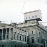 정말 <b>쌩뚱</b>맞은집