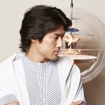 화보찍기 싫었던 <b>지진희</b>, 표정이 성의없다ㅎㅎ;