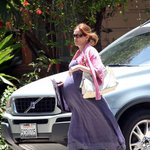 배가 정말 많이 나온 <b>줄리아</b>로버츠