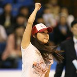 <b>배구</b> 시구하는 '유진' 최근~ 슬림해진 몸매~~!!