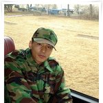 군대버스 <b>수송</b> 차장안의 원빈.....