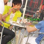 장동건 어느 중국인이 찍은 <b>수박</b>먹는 최근 파파라치