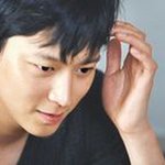 이나영,,<b>내복</b>에 큰 신발.. 무슨 패션이지..?