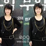 <b>한지민</b>, 옷에 걸린 금줄이 바로 포인트!