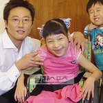 [박신양] 남몰래 선행 6년!!! <b>중증</b> 장애아들을 돌봐........