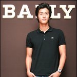 <b>기우</b>씨 기럭지 좀 봐,, 신발끈은 어디에