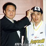 [농구]<b>이상민</b> 결국 삼성유니폼 입었네요..