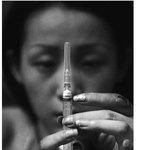 반복되서는 안될 마약 중독녀의 일상