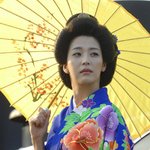 기모노 입은 여배우들