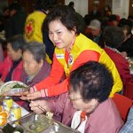 노홍철 습격 다음날 봉사활동 갔던 노홍철 어머니 직찍