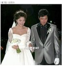 <b>올해</b> 결혼한 여자연예인들, 드레스 누가 제일 예쁠까나~