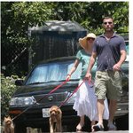 나오미 <b>왓츠</b> 드디어 출산