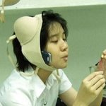 <b>두손</b>을 자유롭게 전화받는 색다른 비법~