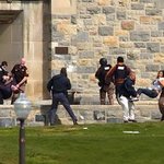 버지니아공대 최악의 총기사건 33명 사망