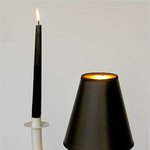 <b>전등</b>과 촛불이 함께 있는 스탠드 라이트