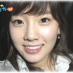 태연:) 고화질 클로즈업, 피부 하나는 역시 <b>예술</b>이라구!