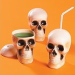 <b>해골</b>모양의 빨대컵!