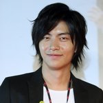 오랜만에 얼굴을 보인 이민기, 혹시 <b>물광</b> 메이크업?