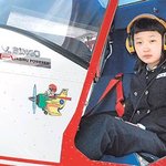국내 최<b>연소</b> 경비행기 조종사 자격증 딴 14세 전유나 양