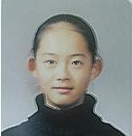 데뷔초에는 <b>이마</b>가 매우 훤~했던 고아라!