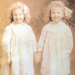 1908년에 태어난 쌍둥이, 100번째 생일도 함께~