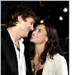 [데미무어 임신] 42살에 임신;; ㅊㅋㅊㅋ