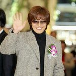 [배용준] 욘사마 부산 사진전에도 일본팬 500여명 몰려