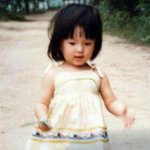 기저귀<b>차고</b> 돌아다니는 송혜교