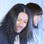 오다기리 조와 카시이 <b>유우</b> 결혼발표 현장 사진들