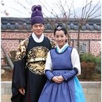 한지민과 이서진의 다정한 <b>투샷</b>