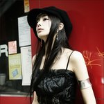 세이, 침대에 누워 사과 깨무는 모습 <b>도발</b>적이야