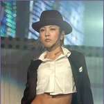 미녀 연<b>옌들</b> 이쁜 배꼽 피어싱