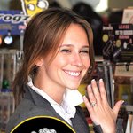 헐리웃 스타들의 <b>약혼반지</b>!! 얼마지??